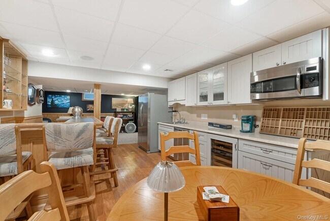 Building Photo - 156 Maggie Dr