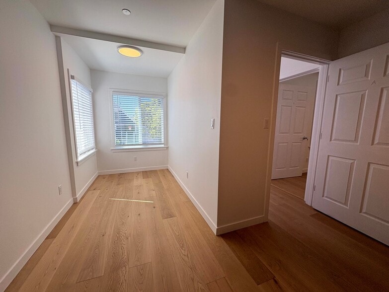Building Photo - 1408 Shafter Ave