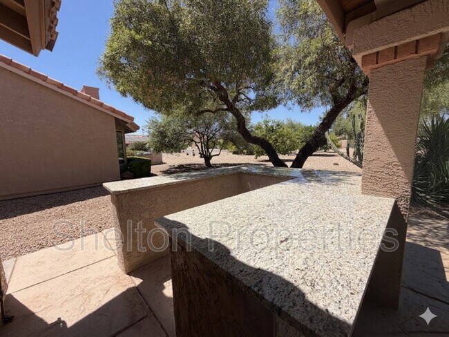 Building Photo - 9418 W Tonto Ln
