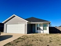 Building Photo - 806 Granite Cir SW
