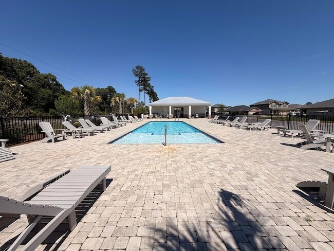 Building Photo - 224 Baycliff Dr