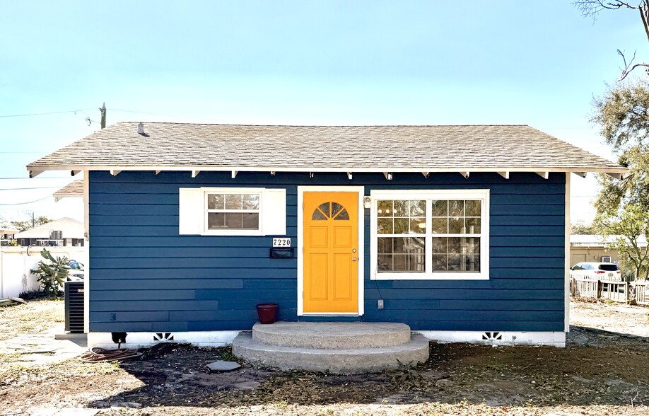 Building Photo - 7220 1st Ave N