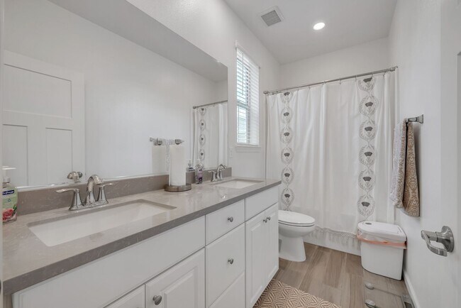 Building Photo - 9310 Mystic Lake Alley