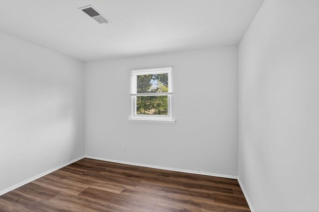 Building Photo - 2 Bedroom apartment in Eagleville