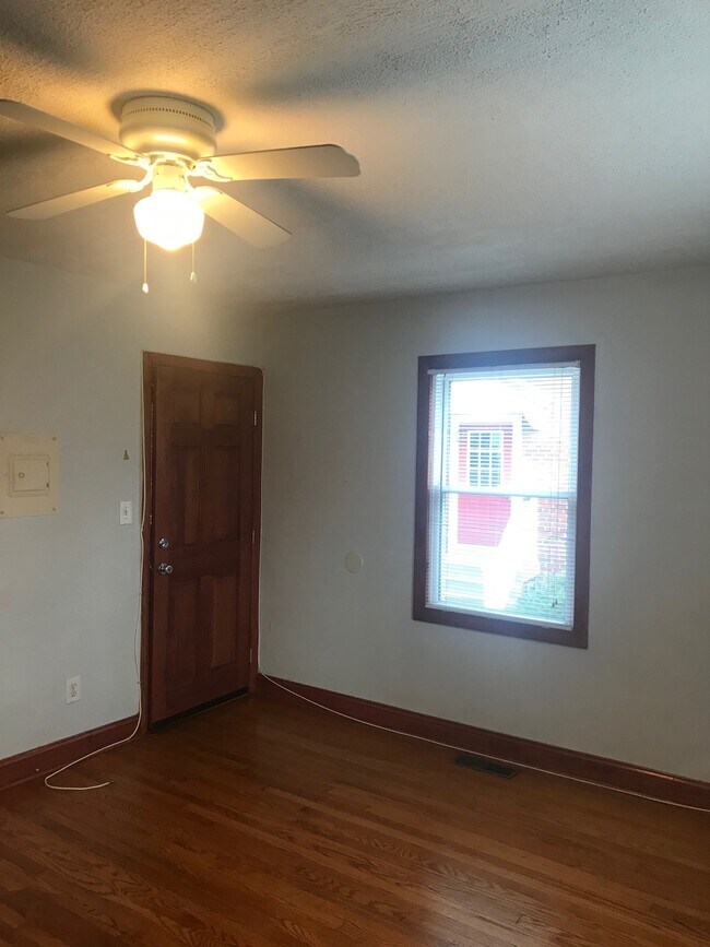 Building Photo - 3714 N 7th St