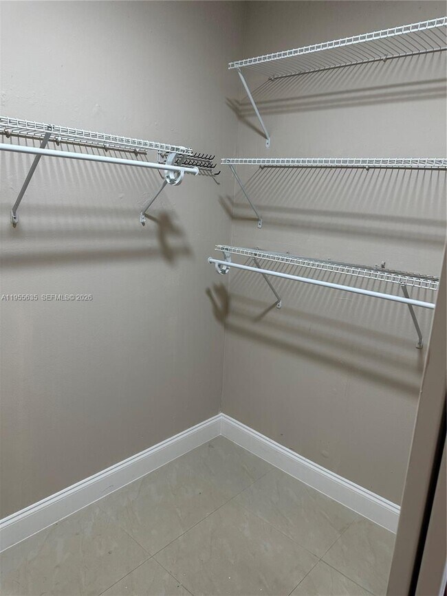 Building Photo - 10805 SW 165th Terrace