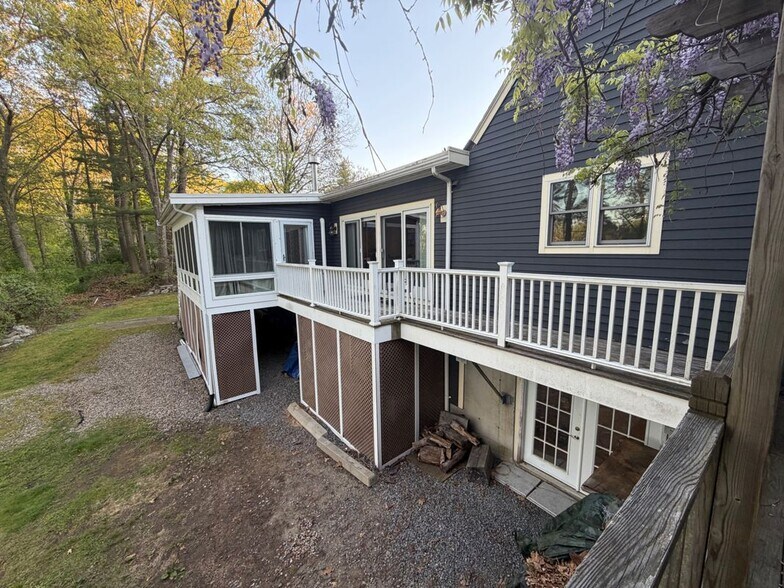 Building Photo - 46 Kenney Rd