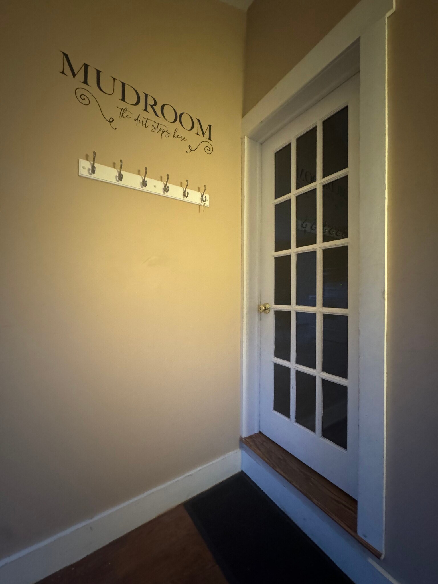 Back entry - 54 Allen St