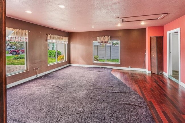 Building Photo - 8619 SW 51st St