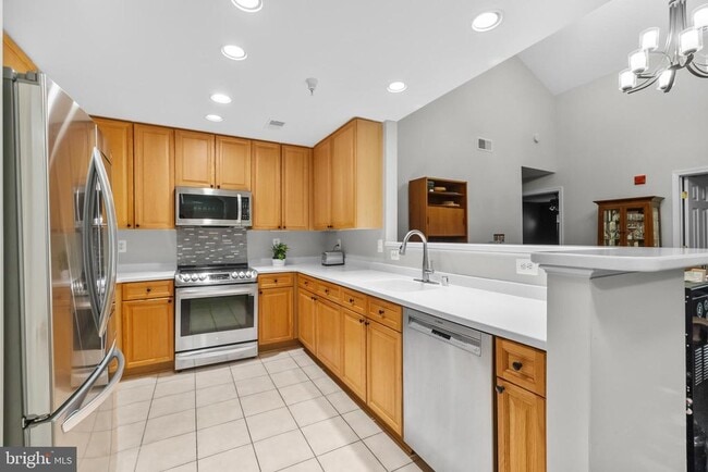 Building Photo - 5108 Donovan Dr