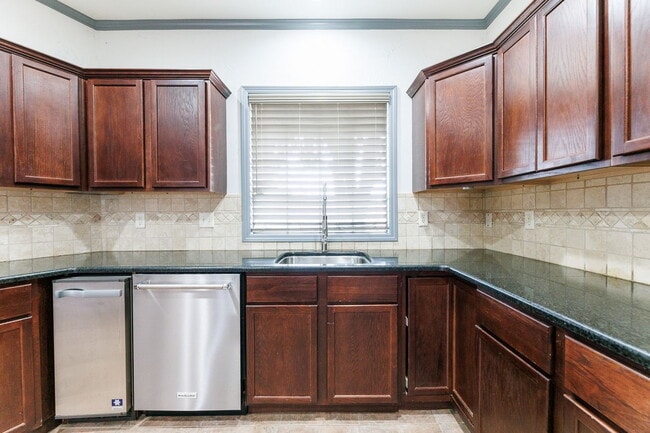 Building Photo - Spacious 3-Bedroom in Gated Community