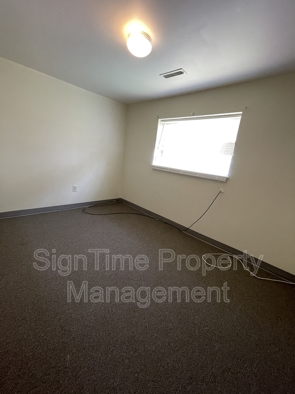 Building Photo - 310 Key Ave