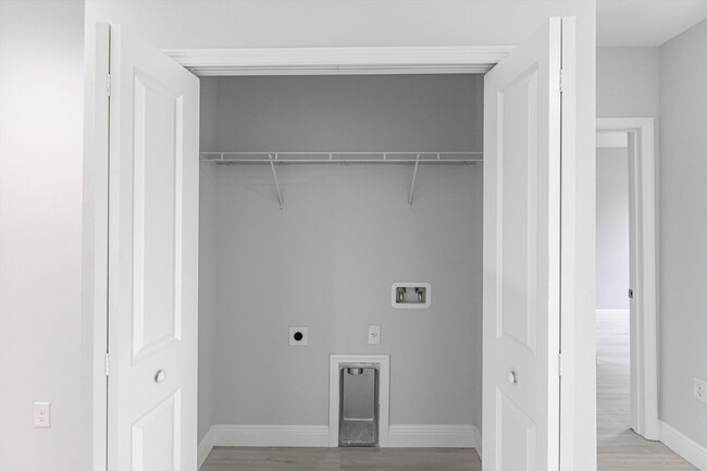 Building Photo - BRAND NEW Construction, 3 bed / 2 bath Ren...