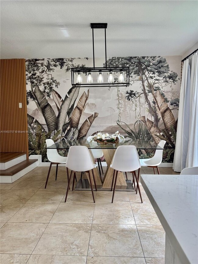 Building Photo - 1034 NE 208th St