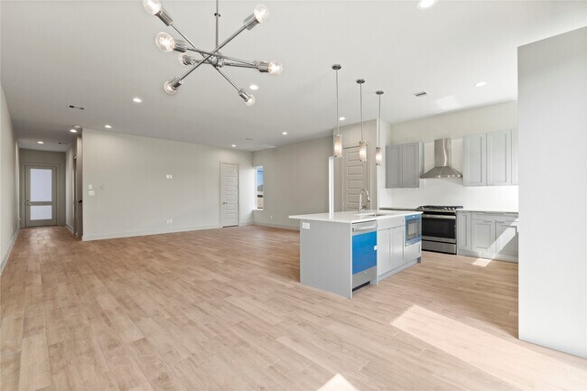 Building Photo - 5726 Rucio Ln