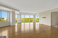 Building Photo - 3101 N Hampton Dr