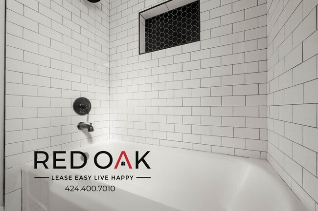 Building Photo - 8752 Belford Ave