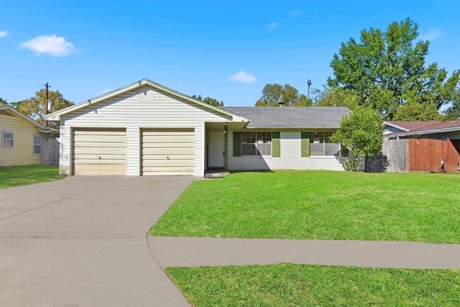 Building Photo - 7138 Mobud Dr