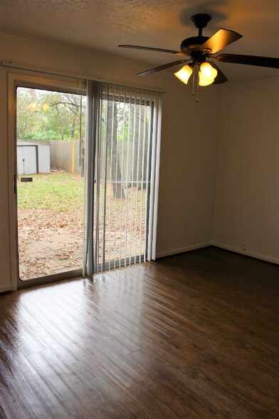 Building Photo - 3322 Augusta Dr