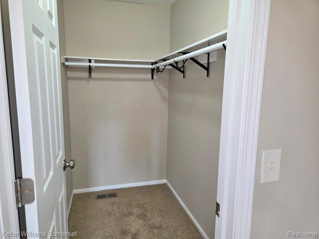 Building Photo - 71 Meadow Wood Dr