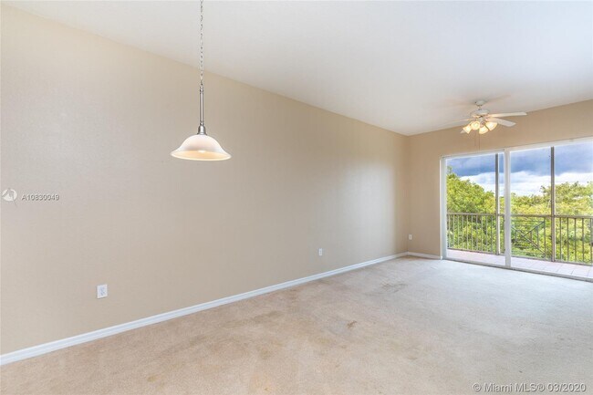 Building Photo - 3600 Oaks Clubhouse Dr