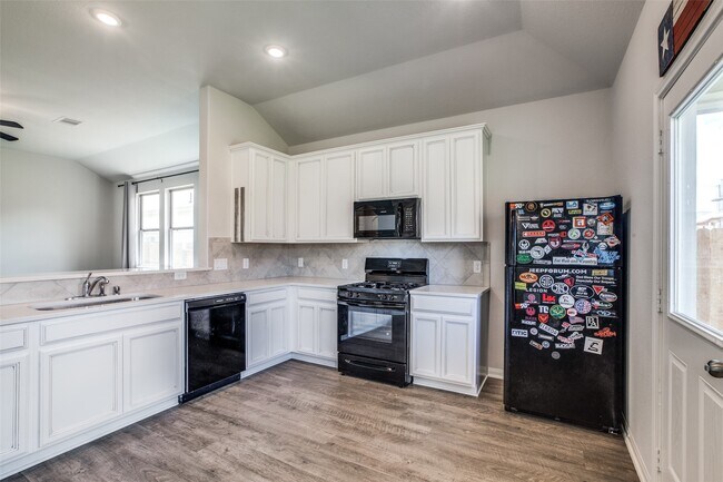 Building Photo - 11417 Natalia Ln