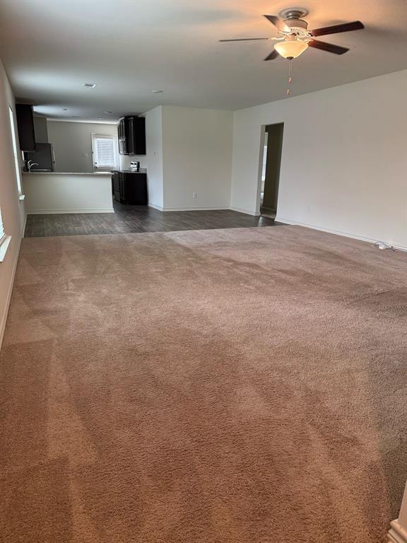 Building Photo - 532 Fox Glen Trl