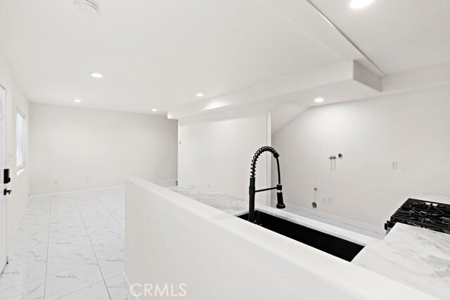 Building Photo - 1578 San Bernardino Pl