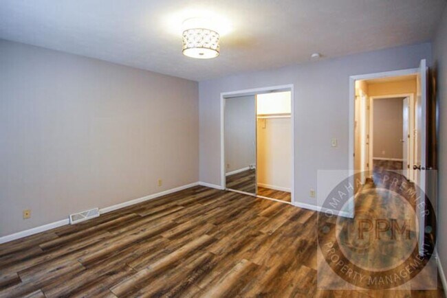 Building Photo - 11652-11654 Camden Ave