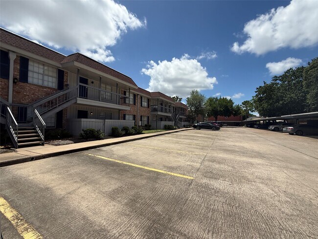 Building Photo - 2250 Bering Dr