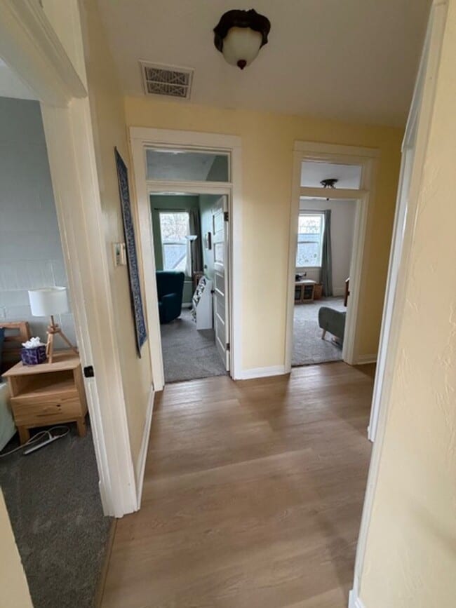 Building Photo - 1538 S 400 E