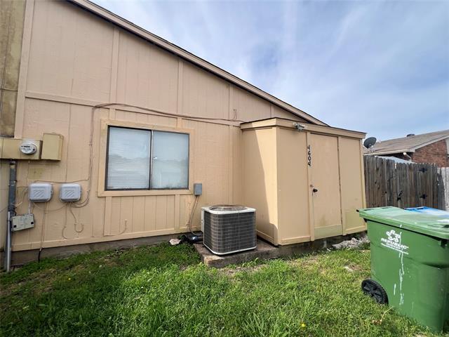 Building Photo - 4604 Nervin St