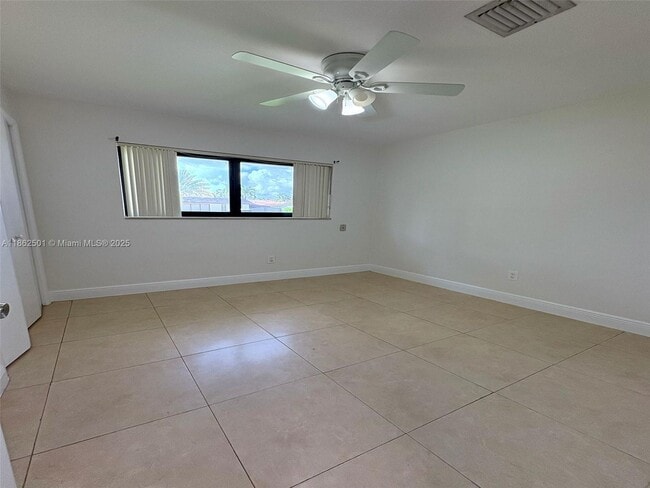 Building Photo - 10431 SW 54th St
