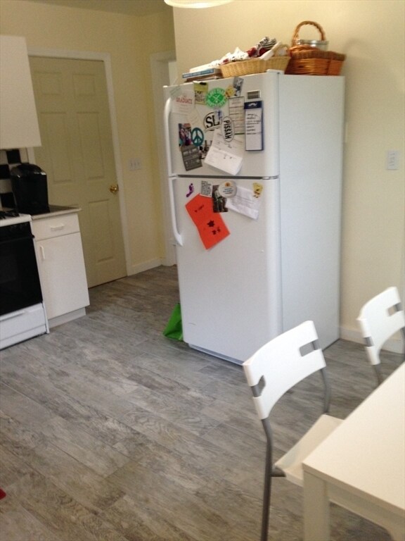 Building Photo - 3 Paige Ave