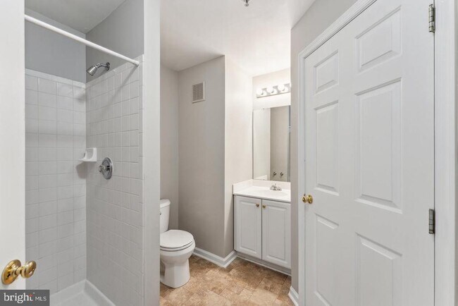 Building Photo - 7524 Snowpea Ct