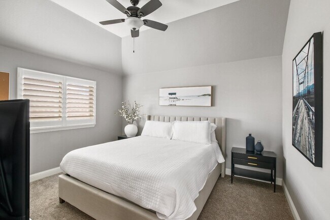 Building Photo - 4301 Overbrook Dr