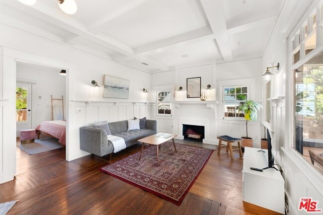 Building Photo - 2217 Marathon St