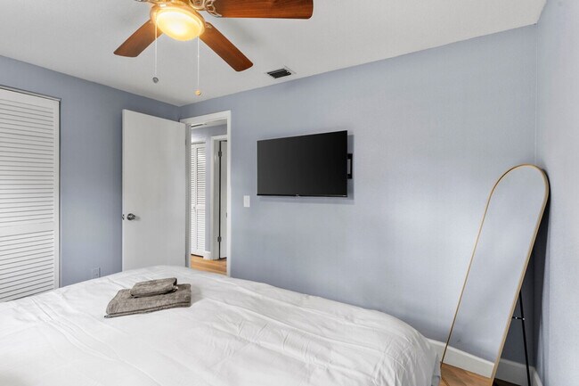 Building Photo - 6507 N 30th St