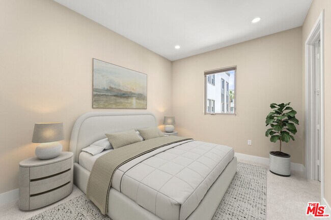 Building Photo - 12705 Bluff Creek Dr
