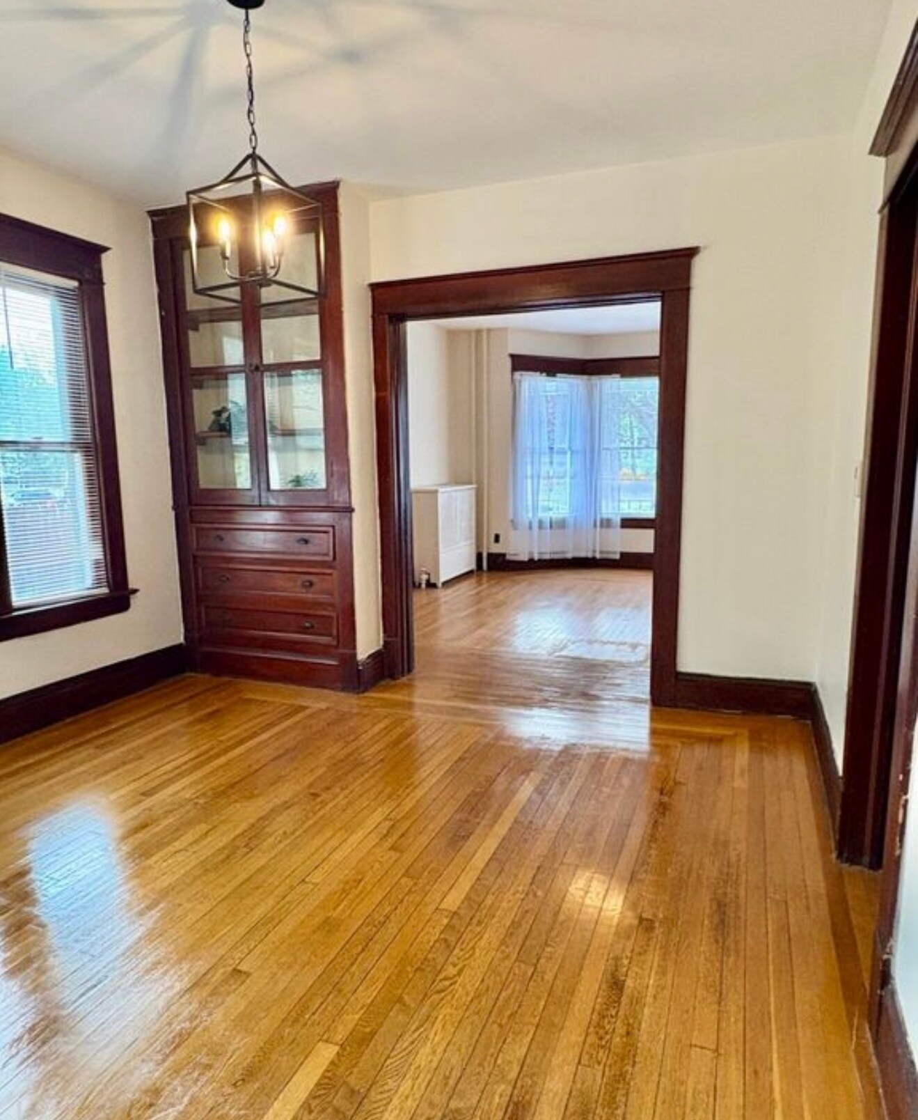 Building Photo - 1 Magnolia Ter