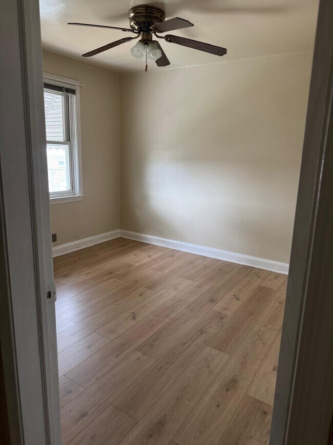 Building Photo - 4413 Parkton St
