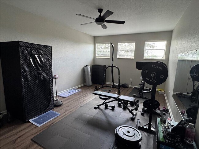 Building Photo - 6811 Helmsley Cir