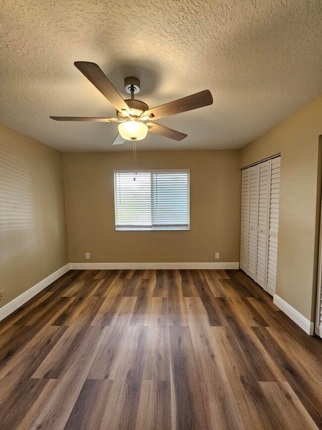 Building Photo - 4787 Orleans Ct