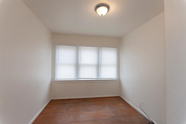 Building Photo - 5334 Gilson Ave