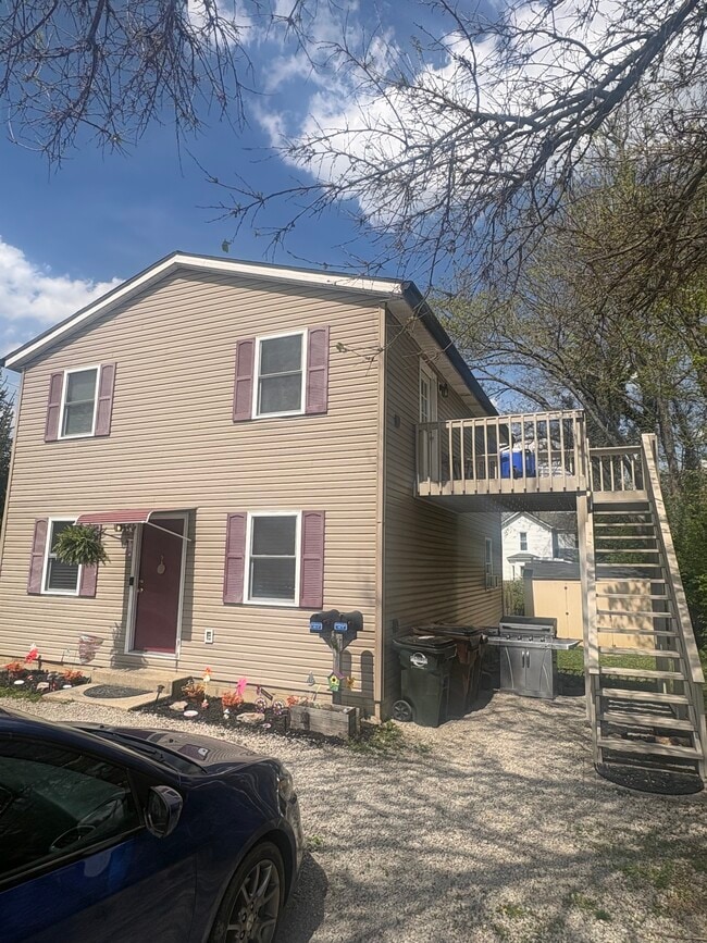 Building Photo - 311 Railroad St