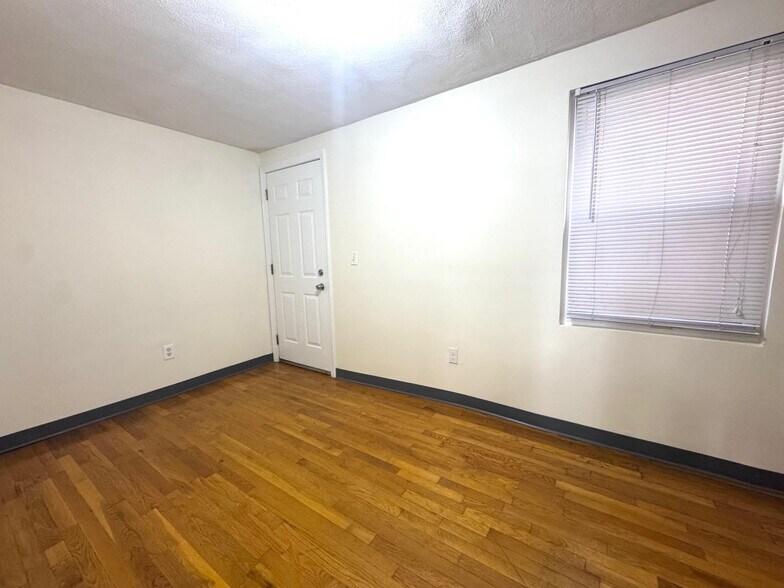 Building Photo - 838 Huntington Ave