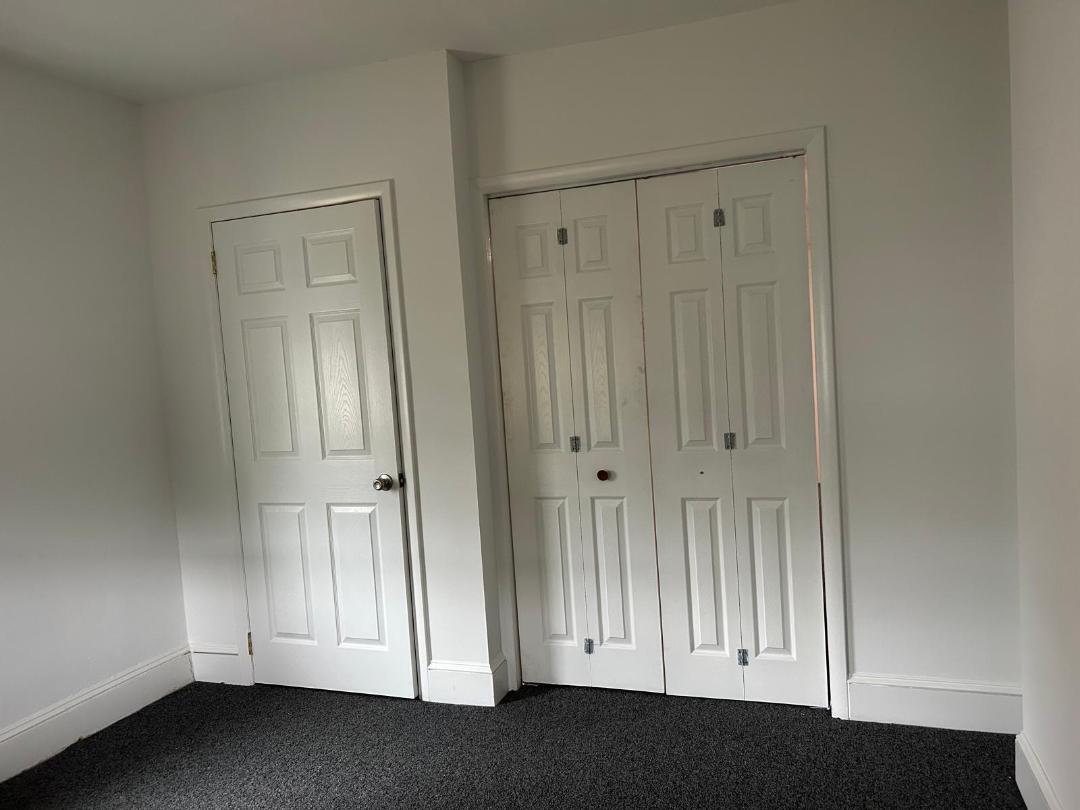 Building Photo - 2718 E County Line Rd