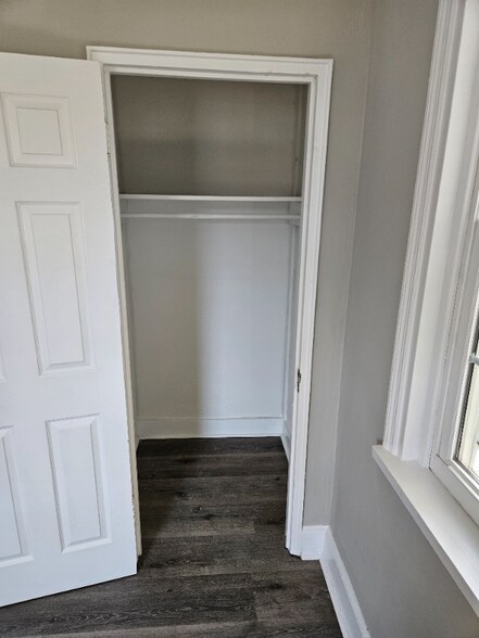 Building Photo - 2202 High St