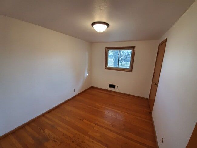 Building Photo - 3 bedroom Northside ranch