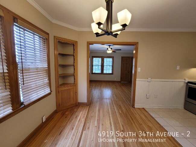 Building Photo - 4919 S 34th Ave